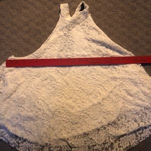 ❤️YouAreNotAlone❤️. Ladies Top.